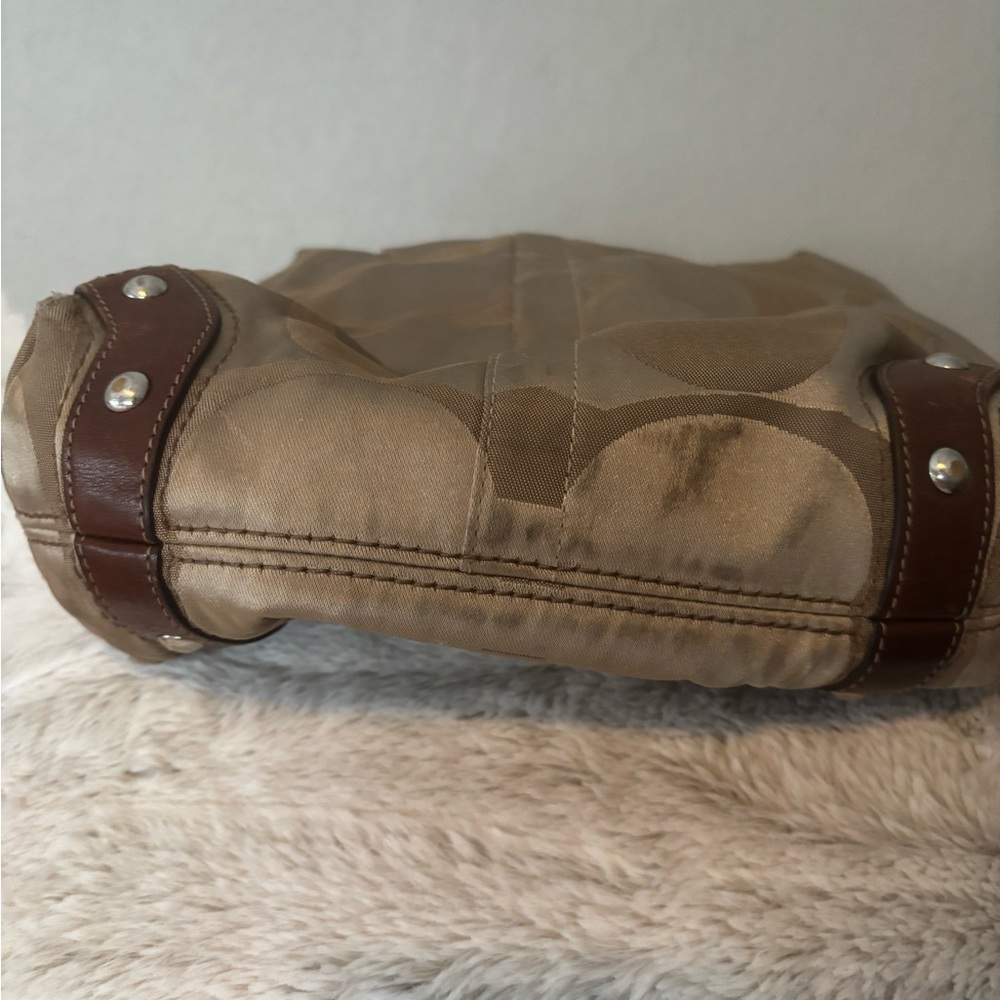 Coach Tan and Brown Signature Shoulder Bag - Picture 3 of 6